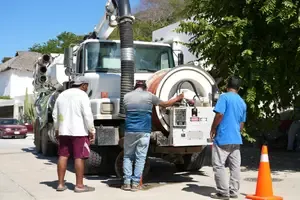 Santa Cruz Huatulco: Continúan los trabajos de desazolve