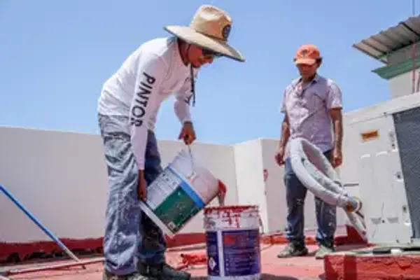 Mejoras a la Infraestructura de Salud en Bajos de Coyula